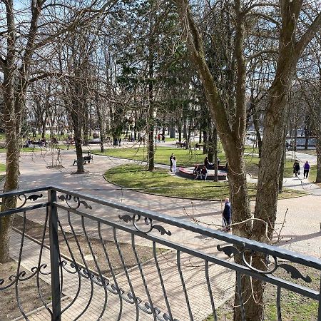 Park Apartment Vinnytsia Ngoại thất bức ảnh